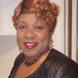 Meet your Posher, Sandy